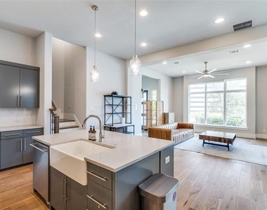 6141 Preserve Drive - Photo Thumbnail 11
