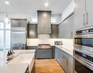 6141 Preserve Drive - Photo Thumbnail 10