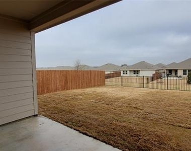 813 Fueller Drive - Photo Thumbnail 18
