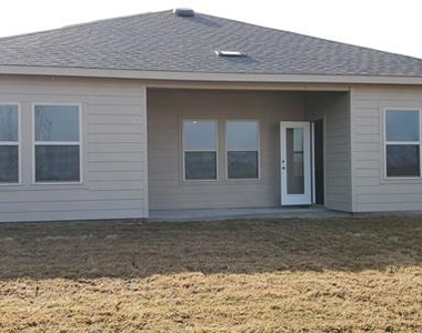 813 Fueller Drive - Photo Thumbnail 33