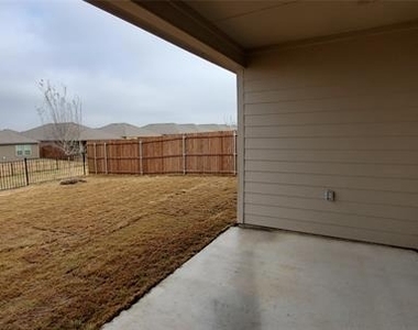 813 Fueller Drive - Photo Thumbnail 17