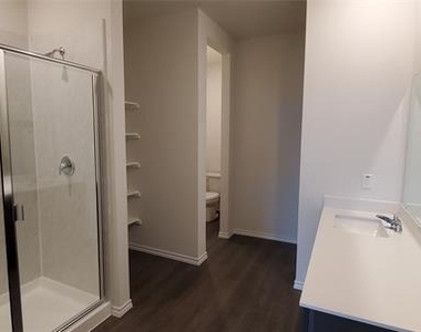 813 Fueller Drive - Photo Thumbnail 21