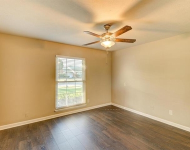 2913 Cotton Gum Road - Photo Thumbnail 8