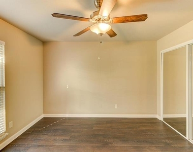 2913 Cotton Gum Road - Photo Thumbnail 6