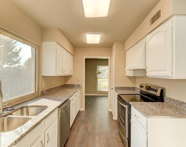 2913 Cotton Gum Road - Photo Thumbnail 15