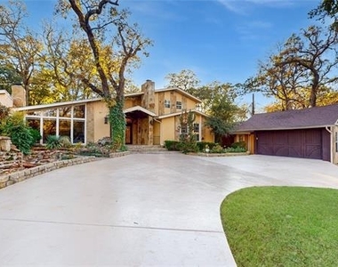2821 Dove Pond Drive - Photo Thumbnail 1