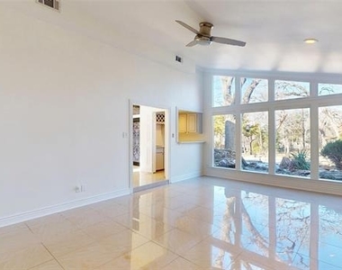 2821 Dove Pond Drive - Photo Thumbnail 6