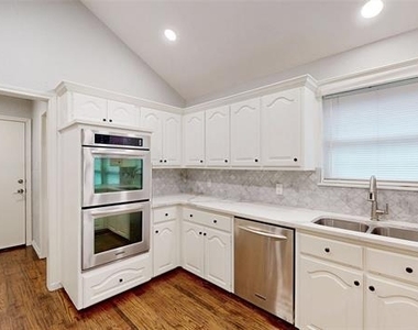3713 Teal Lane - Photo Thumbnail 8