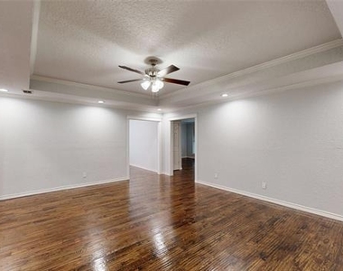 3713 Teal Lane - Photo Thumbnail 3