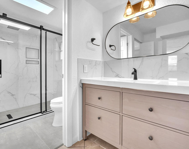 3100 N Pine Island Road - Photo Thumbnail 16