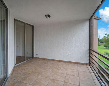 3100 N Pine Island Road - Photo Thumbnail 22