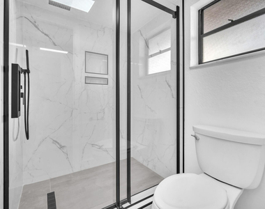 3100 N Pine Island Road - Photo Thumbnail 17