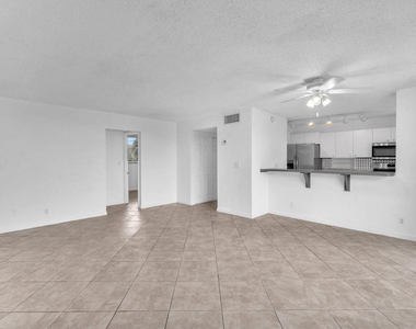 3100 N Pine Island Road - Photo Thumbnail 10