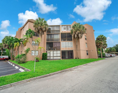 3100 N Pine Island Road - Photo Thumbnail 23