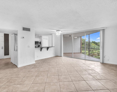 3100 N Pine Island Road - Photo Thumbnail 9