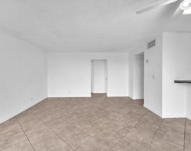 3100 N Pine Island Road - Photo Thumbnail 12