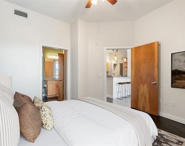 201 W Lancaster Avenue - Photo Thumbnail 11