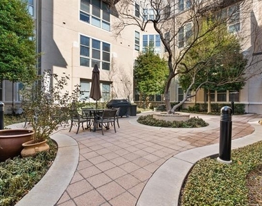 201 W Lancaster Avenue - Photo Thumbnail 22