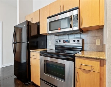 201 W Lancaster Avenue - Photo Thumbnail 9