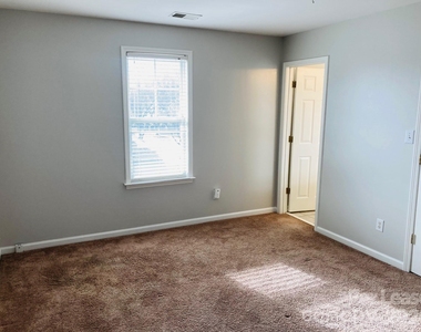 8004 Strandhill Road - Photo Thumbnail 20