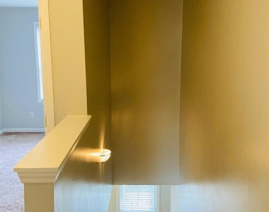 8004 Strandhill Road - Photo Thumbnail 11