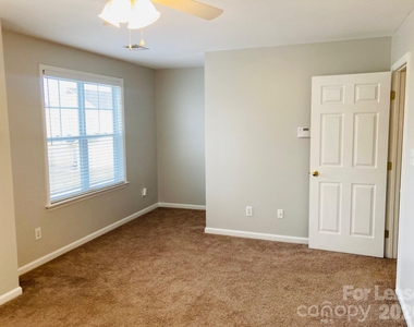 8004 Strandhill Road - Photo Thumbnail 12