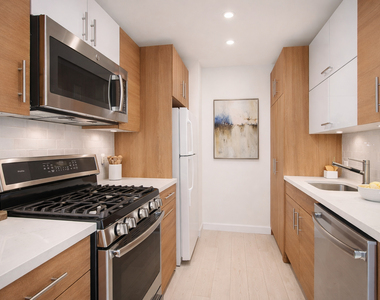 E 39TH Street  - Photo Thumbnail 1