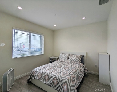 9559 Firestone Boulevard - Photo Thumbnail 19