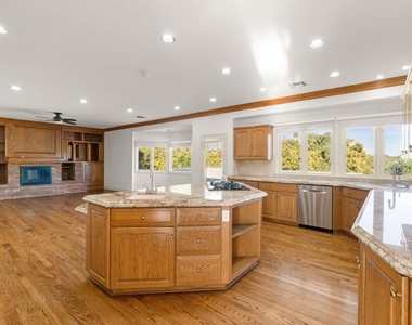 13922 Foothill Road - Photo Thumbnail 5