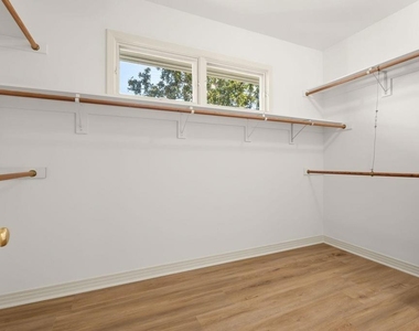 13922 Foothill Road - Photo Thumbnail 18