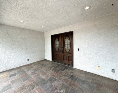 23775 Cruise Circle Drive - Photo Thumbnail 2