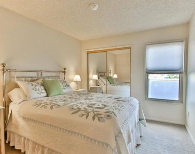 1068 Isabella Avenue - Photo Thumbnail 17