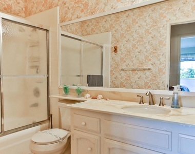 1068 Isabella Avenue - Photo Thumbnail 30