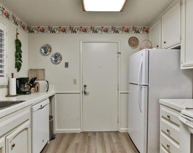 1068 Isabella Avenue - Photo Thumbnail 13