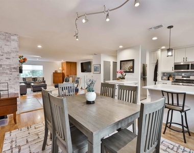 850 C Avenue - Photo Thumbnail 9