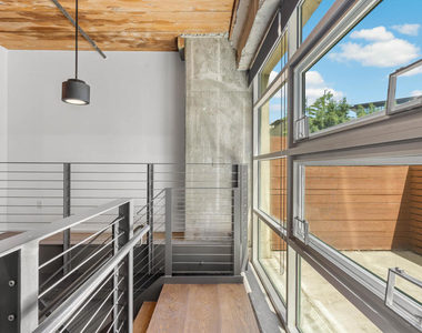 530 S Hewitt Street - Photo Thumbnail 20
