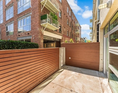 530 S Hewitt Street - Photo Thumbnail 27