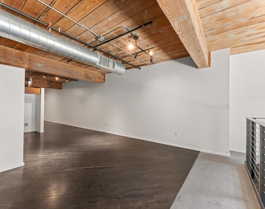 530 S Hewitt Street - Photo Thumbnail 16