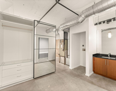 530 S Hewitt Street - Photo Thumbnail 42