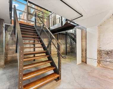 530 S Hewitt Street - Photo Thumbnail 32