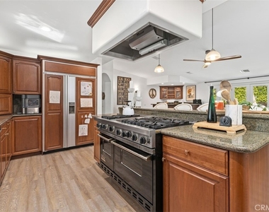 600 Cliff Drive - Photo Thumbnail 19