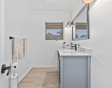 600 Cliff Drive - Photo Thumbnail 23