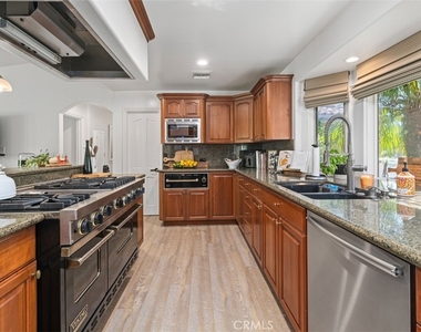 600 Cliff Drive - Photo Thumbnail 18