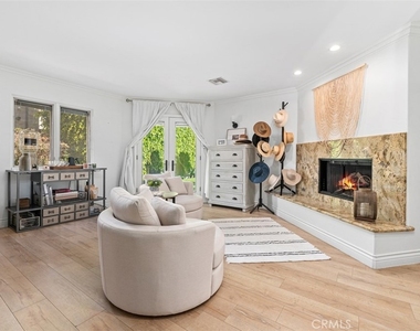 600 Cliff Drive - Photo Thumbnail 25
