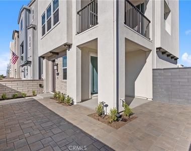262 Heartland Way - Photo Thumbnail 10