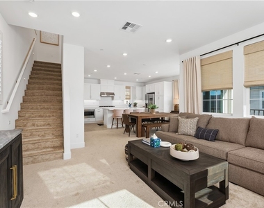 262 Heartland Way - Photo Thumbnail 17