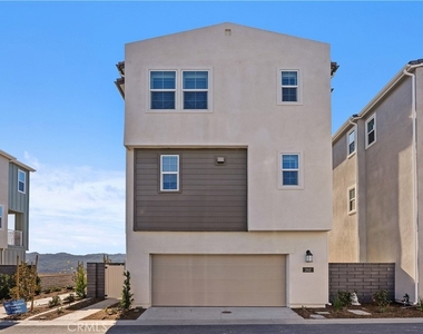 262 Heartland Way - Photo Thumbnail 39