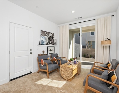 262 Heartland Way - Photo Thumbnail 14