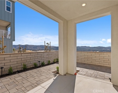 262 Heartland Way - Photo Thumbnail 12