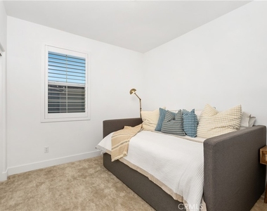 262 Heartland Way - Photo Thumbnail 32